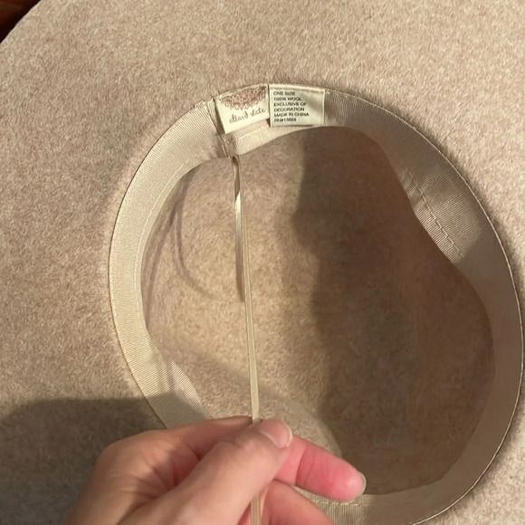 Altar’d state women’s hat wool brim accessory adjustable neutral tan cream fall - Picture 3 of 5